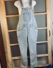 Levi Strauss Levi’s Woman's Faded Blue Denim Jeans Bib Overalls, Size S 28x27