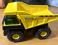 2012 Tonka Dump Truck Big Yellow XMB-975