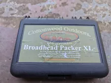 14, Cottonwood Outdoors Broadheads Packer XL Fixed Blade