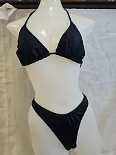 New Old Stock Retro 90s Vintage Ruffle bottom bikini