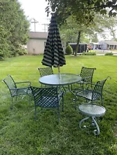 Aluminum Patio Furniture Set With Umbrella