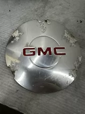 1999 - 2004 GMC Yukon Denali Sierra Polished OEM Center Cap 15712389 9595217