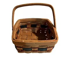 Small Berry Basket With Handle Pre Owned Good Condition