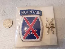 FABULOUS WW2 US ARMY 10TH MOUNTAIN DIVISION W/TAB CROSSED SKIS SWEETHEART PIN!!