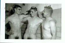 THREE GUYS IN A SHOWER HOT ORIG BEEFCAKE PHOTO