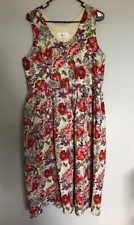 CAROLART DESIGNS Plant Sale Dress Floral Print Size Medium Excellent Condition