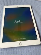 Apple iPad 6th Gen. 32GB, Wi-Fi, 9.7in - Silver mr7g2ll/a