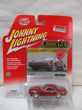 Johnny Lightning Classic Gold 1966 Oldsmobile Toronado