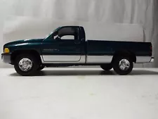 Ertl 1995 Dodge Ram 2500 V10 SLT Pickup, 1/18, Green and Silver