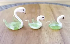 Set of 3 Mini Art Glass Swans Family Figurines Green & White