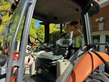 Kubota tractor M7060 with front loading bucket -USED