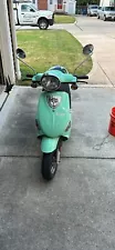 2012 buddy 50 genuine scooter, light blue, 800 miles, constant maintenance