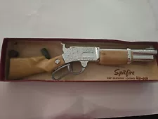 Vintage Nichols Spitfire Toy Cap Cartridge Loading Hip Gun in Original Box