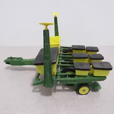 Ertl John Deere 7000 4 Row Planter for Parts or Repair Made USA 1/16 JD-595-G