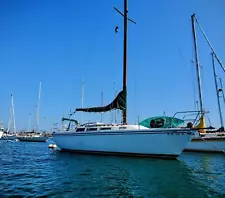 1978 Catalina 30' Sailboat Boat & No Trailer