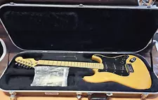 2004 MANF, FENDER LITE ASH STRATOCASTER, SPECIAL EDITION,ABALONE INLAY,HARD CASE