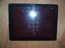 Apple iPad A1395 16 GB IN GOOD WORKING CONDITION