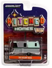 Greenlight 1962 Holiday House Hitched Homes 1:64