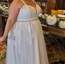 wedding dress plus size 24w