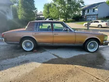 1978 cadillac seville elegante sedan 4-door 5.7l