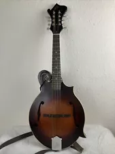 The Loar LM-310F F-Style Mandolin Hand Carved, lightly used + soft bag