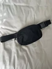 lululemon belt bag