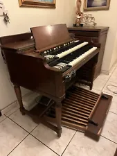 Hammond B-3 Organ w/ Leslie Speaker and bench