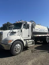 2009 Peterbilt Pump Truck - Septic