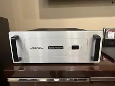 AUDIO RESEARCH D300 POWER AMPLIFIER (GREAT CONDITION)