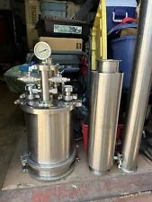 Closed Loop Extractor with 5 Lb & 1 Lb Tubes - AI 1.9 CF Vacuum Oven & Pump