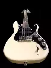 GREAT PLAYING NEW 8 STRING SOLID BODY WHITE ELECTRIC MANDOLIN