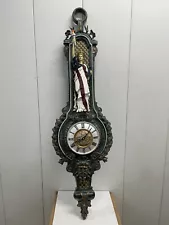 wall clock A Antique Style ￼Statue