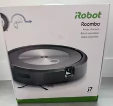 iRobot Roomba j7 Vacuum Cleaning Robot - (Used)