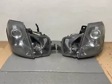 2003 to 2007 Cadillac CTS Left+Right Set Halogen Headlights C0306 DG Aftermarket