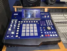 Akai MPC4000 Professional Music Production Center