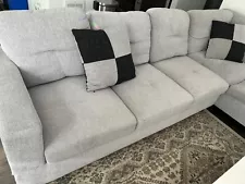 L-Shaped Comfy 2-Piece Sectional Couch. Pillows. no stains or rips. Light grey.