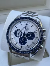 2022 Omega Speedmaster Snoopy Award 50th Anniversary Model 310.32.42.50.02.0...