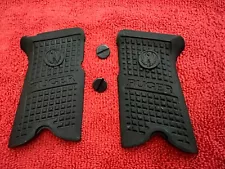 Ruger P 94 9mm Factory Grips With Grip Screws See Pics