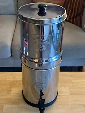 Berkey Travel water system - canister