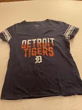 WOMENS DETROIT TIGERS SHIRT ~ XL ~ GIII For Her ~ V Neck