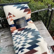 NWT Pendleton Peak Canyon Multicolor Sherpa Throw Fleece Blanket Southwest Aztec