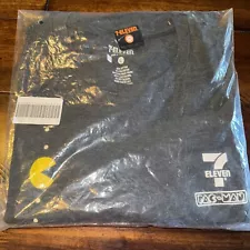 7-Eleven Pac Man T-Shirt Size Large NEW