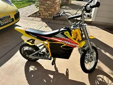 Razor MX650 Dirt Rocket Electric Motocross Bike - Yellow