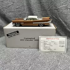 Danbury Mint 1957 Chrysler 300C Gold