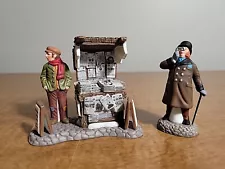 Dept 56 London Newspaper Stand News Dickens Village Set of 2 w/ Box 58560