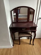 Vintage vanity desk with mirror