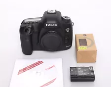 Canon EOS 5D Mark III 22 MP Professional DSLR in EX Cond