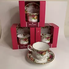 Royal Albert Old Country Roses Teacup & Saucer Lot Of (4) Sets Mint Condition