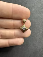 New Listing2.76g Vintage 14k Yellow Gold Square Diamond Pendant Jewelry lot L