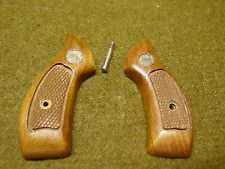 Smith & Wesson Model 60 "J" Frame Round Butt Factory Grips with Screw (1970's)